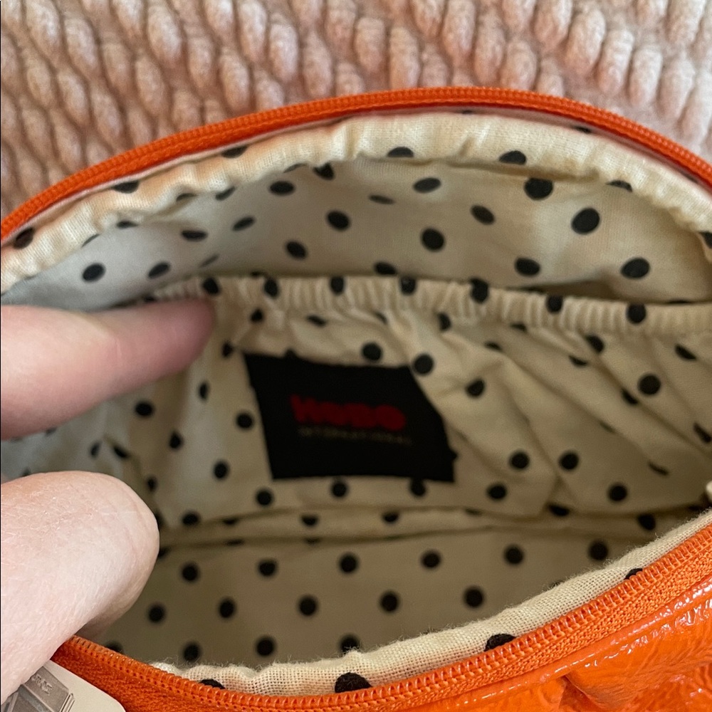 NWT $65 HOBO International Vibrant Patent Orange Clutch Makeup Accessories - Picture 10 of 16